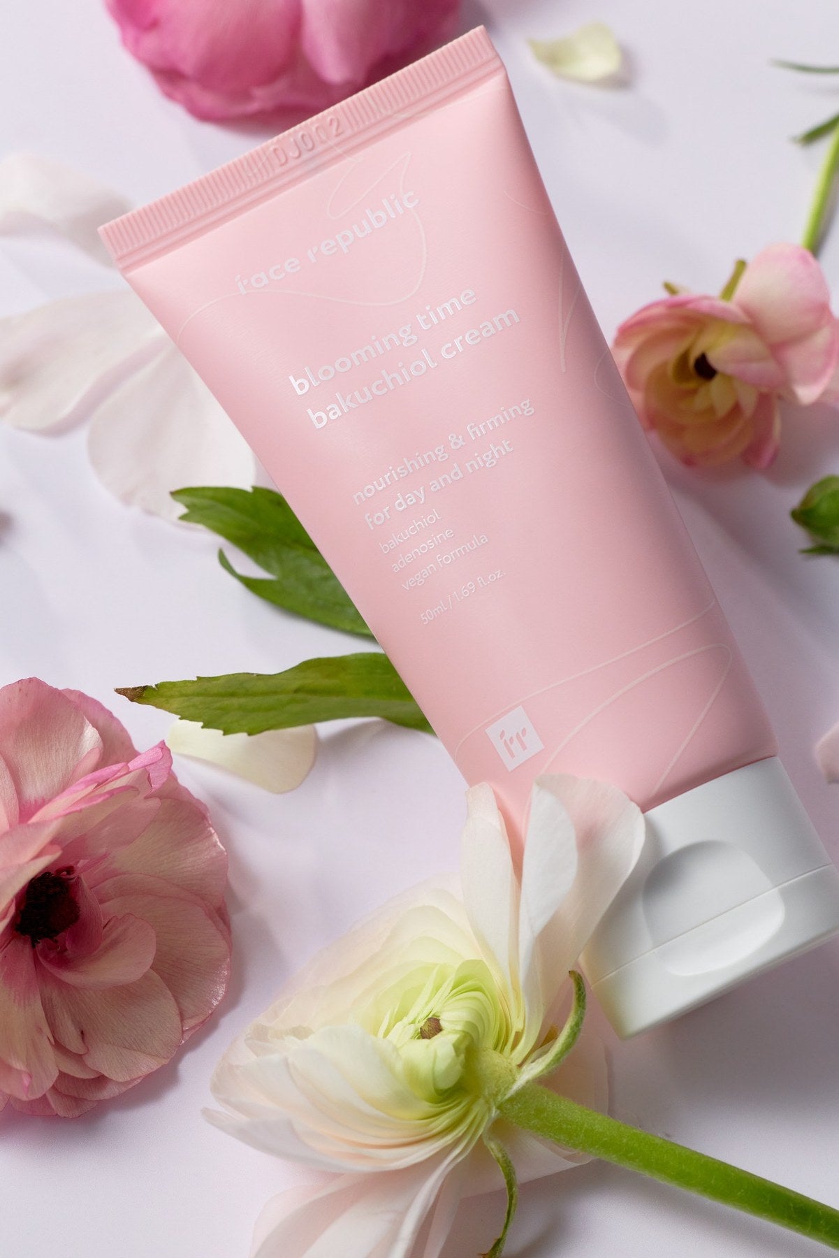 Face Republic Blooming Time Bakuchiol Cream lifestyle